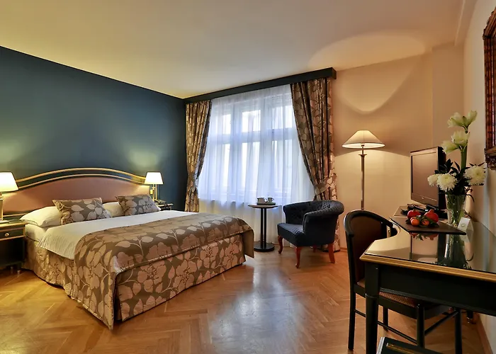 Elysee Hotel
