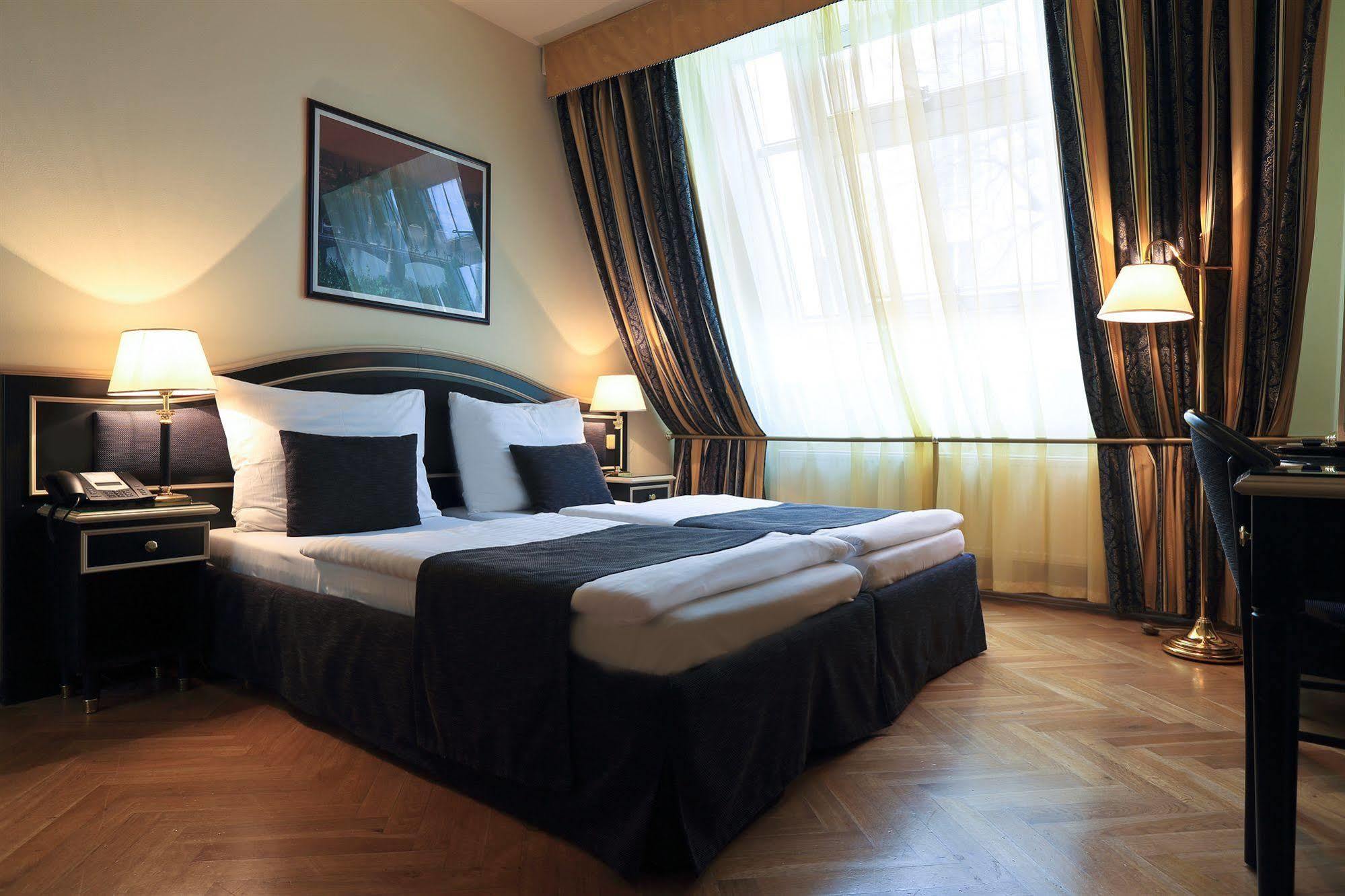 Hotel Elysee 4*